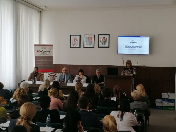 Studenti III godine gosti okruglog stola "Nedavanje izdržavanja i društvena solidarnost" u Skupštini AP Vojvodine, u organizaciji Pokrajinskog zaštitnika građana-ombudsmana